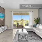 New Townhome 3 Bedrooms With 5 Beds L 2 Bathrooms